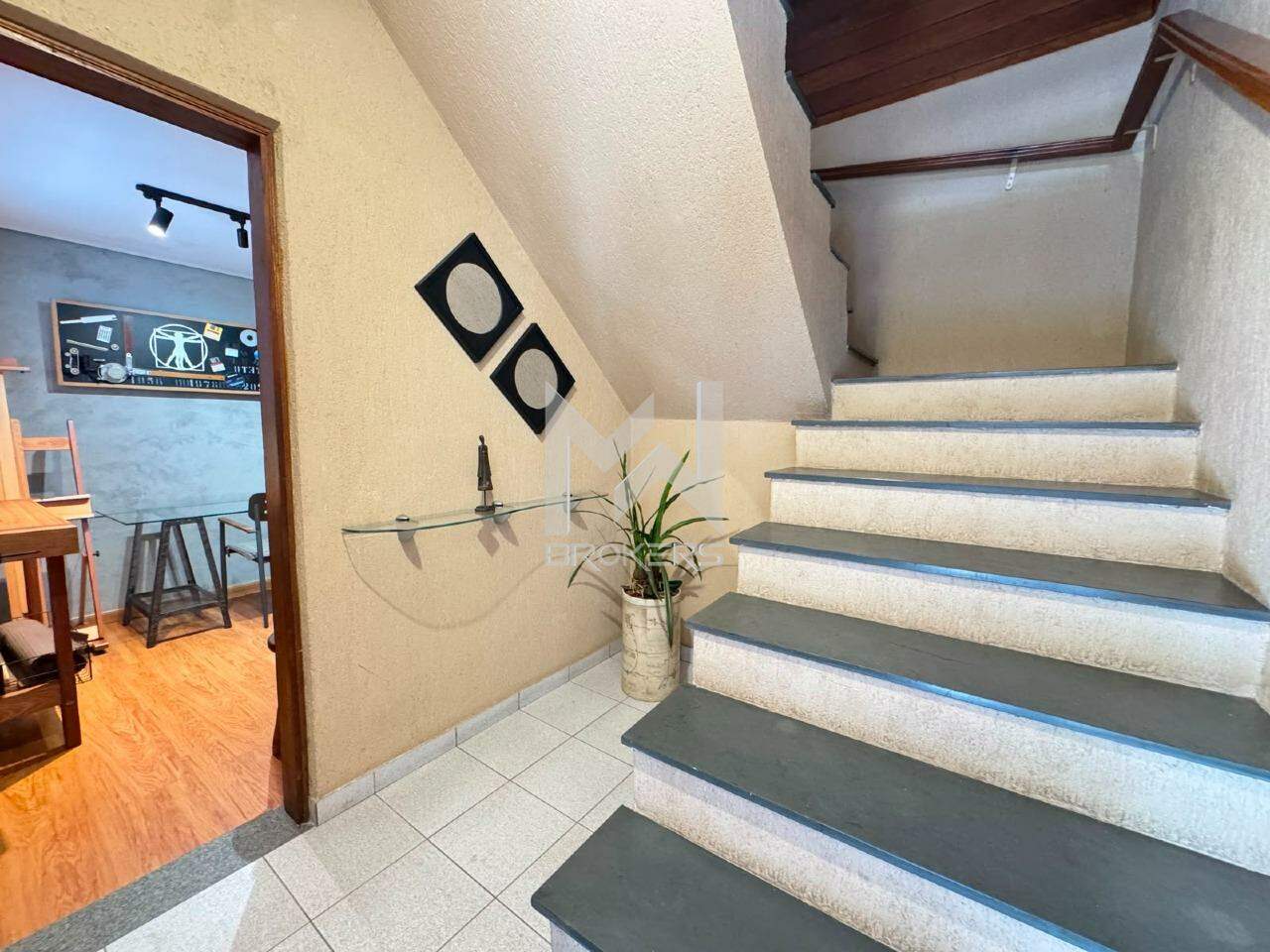 Casa em Condomínio para aluguel no Condomínio Estância Marambaia: Entrada