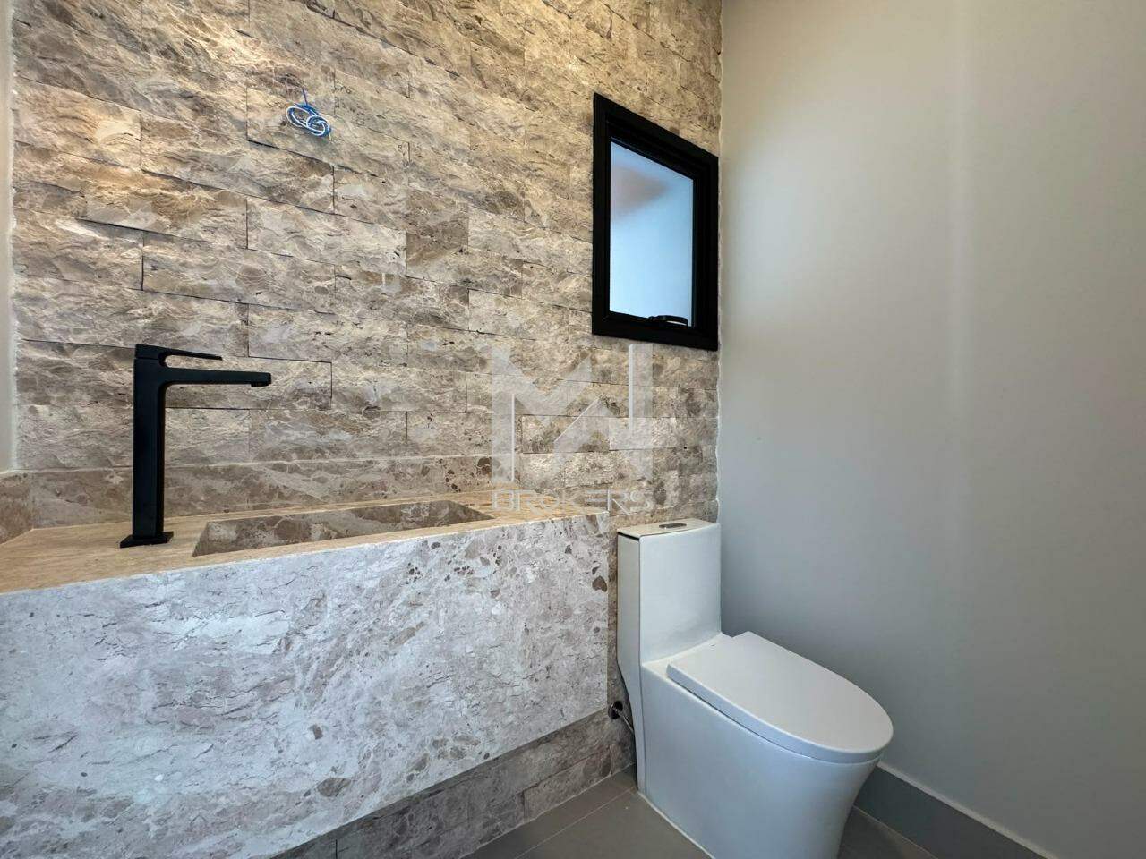 Casa em Condomínio à venda no Vila Pagano: Lavabo