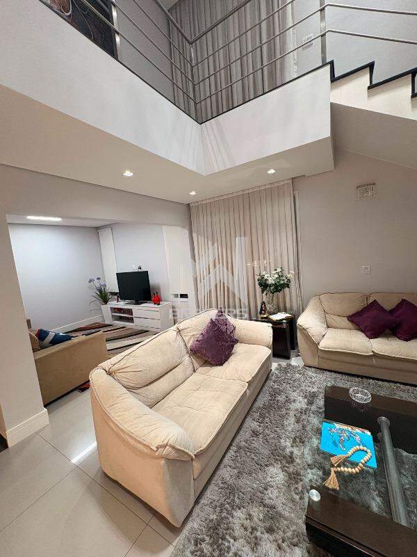 Casa em Condomínio à venda no Villaggio San Marco: Living