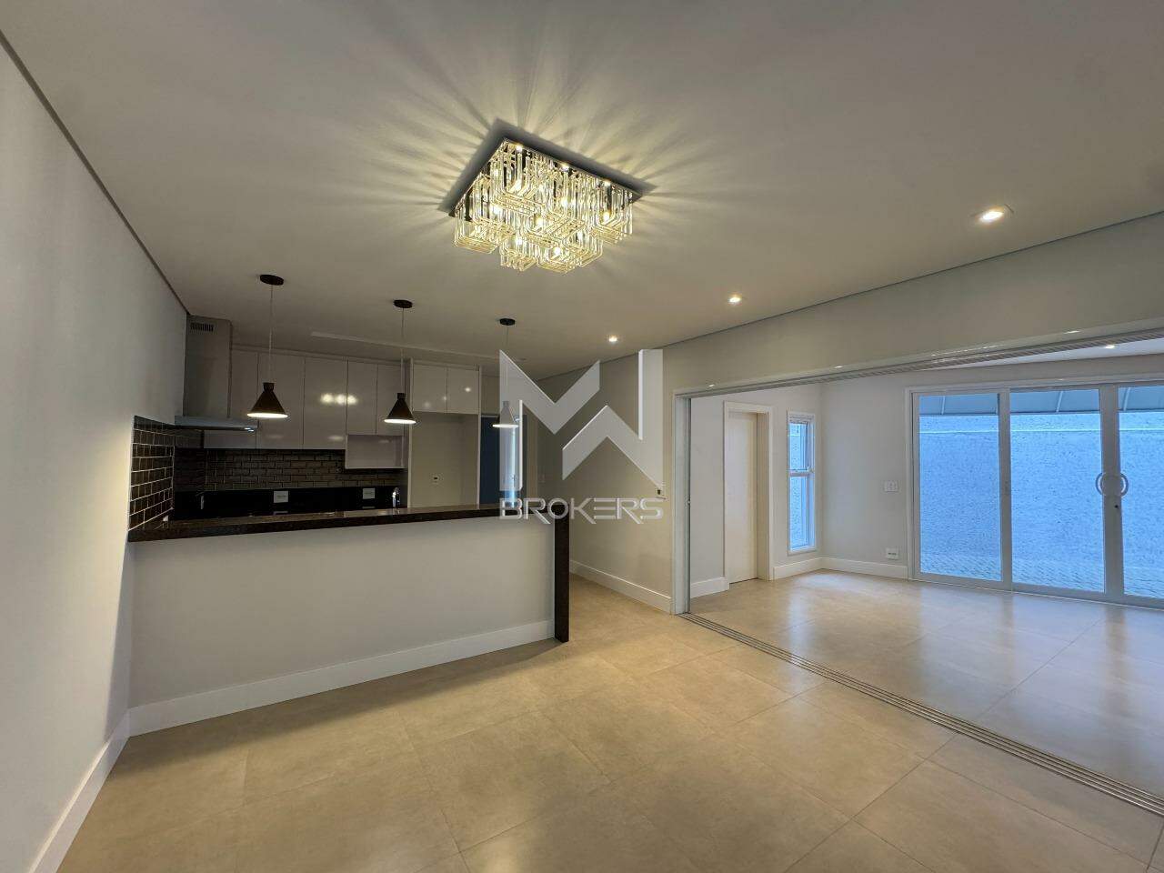 Casa em Condomínio à venda no Condomínio Villa Lombarda: Cozinha / Jantar