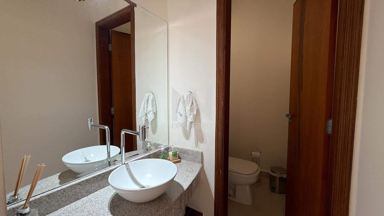 Casa em Condomínio à venda no Residencial Delle Stelle: Lavabo