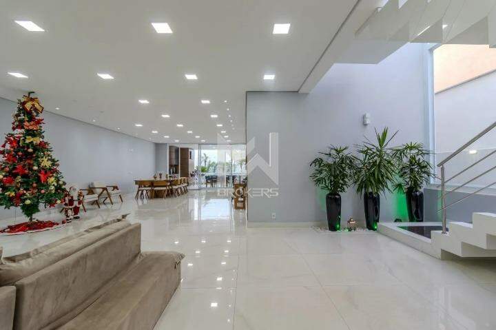 Casa em Condomínio à venda no Swiss Park: Sala de estar