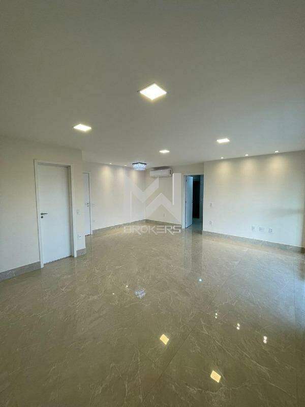 Apartamento à venda no Swiss Park: 