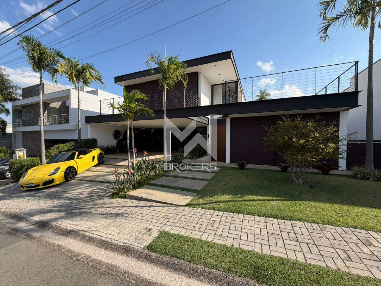 Casa em Condomínio à venda no Jardim Europa: Fachada