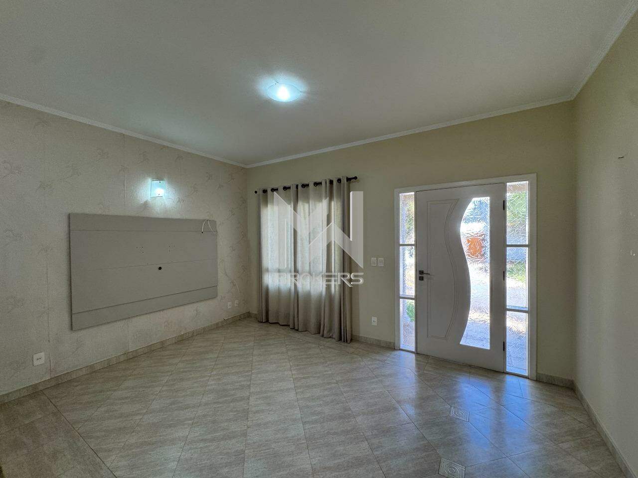 Casa em Condomínio para aluguel no Bosque: Sala de Estar