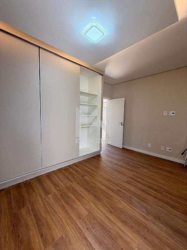 Casa em Condomínio à venda no Swiss Park: Suíte
