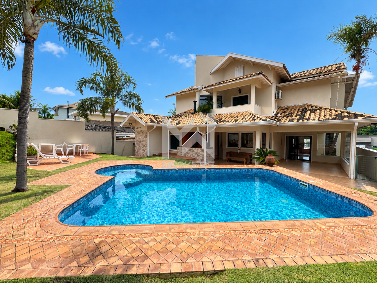 Casa em Condomínio para aluguel no Bosque: Piscina
