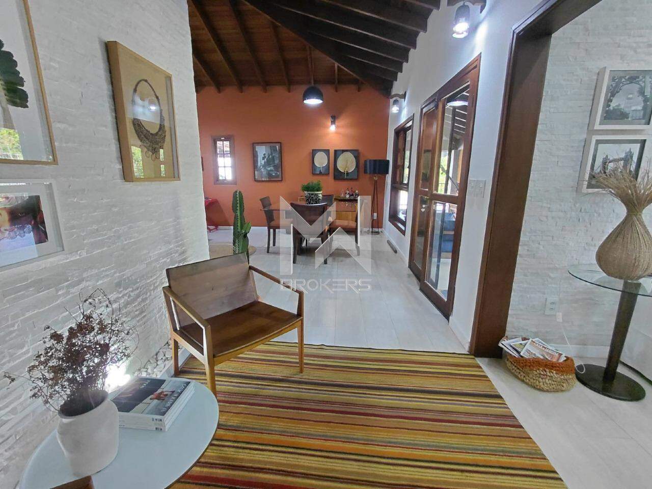 Casa à venda no Recanto das Canjaranas: Sala de Estar