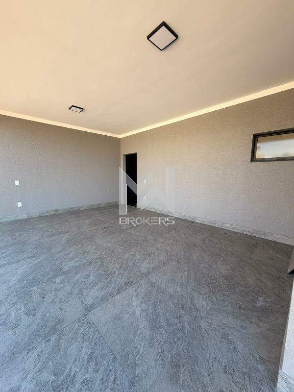 Casa em Condomínio à venda no Residencial Vivenda das Pitangueiras: Garagem