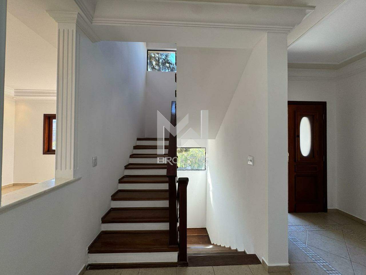 Casa em Condomínio à venda no Vilagge Capricio: Escada