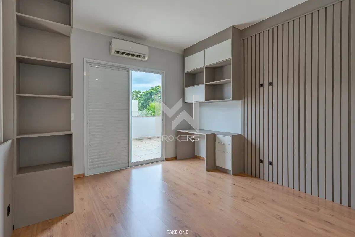 Casa em Condomínio à venda no Swiss Park: 
