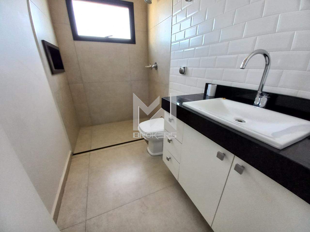 Casa em Condomínio à venda no Swiss Park: 