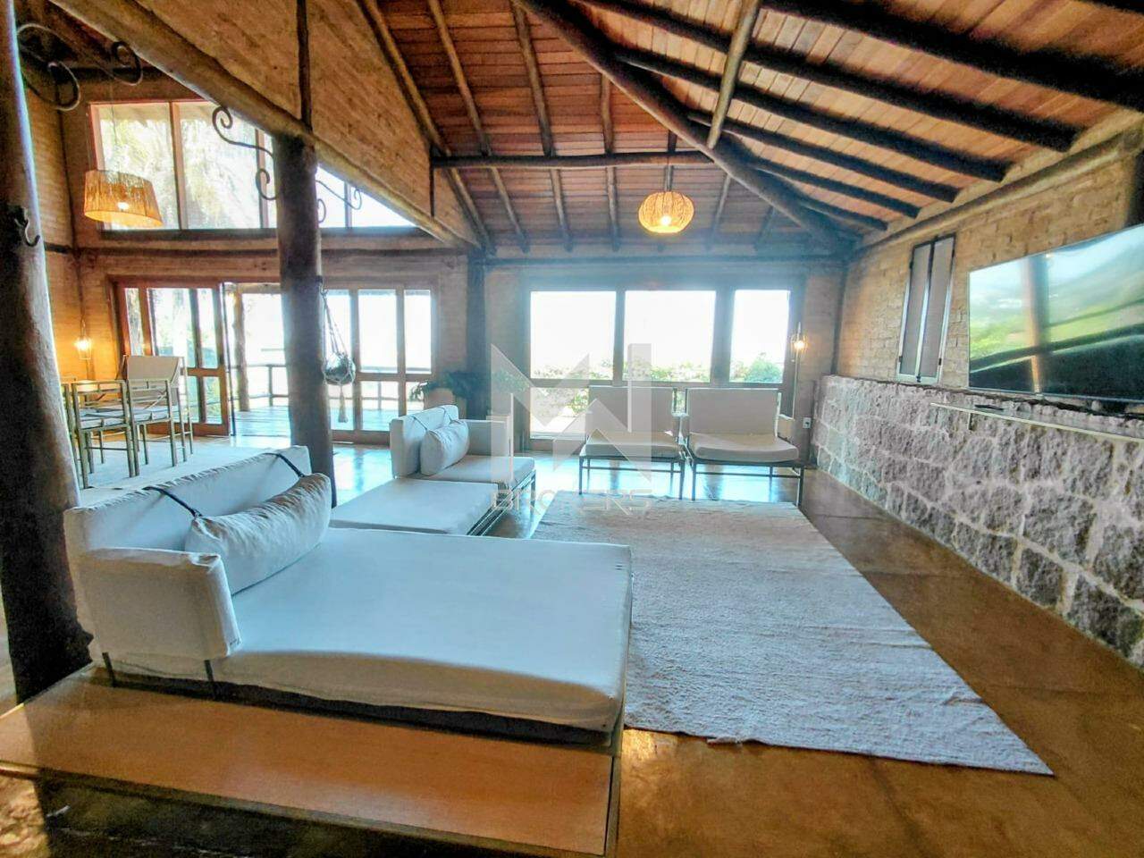 Casa em Condomínio para aluguel no Condomínio Alpes de Vinhedo: Sala de TV/Estar
