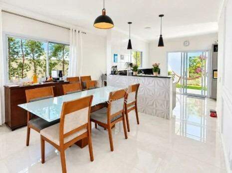 Casa em Condomínio à venda no Condomínio Terras de São Francisco: Sala de jantar