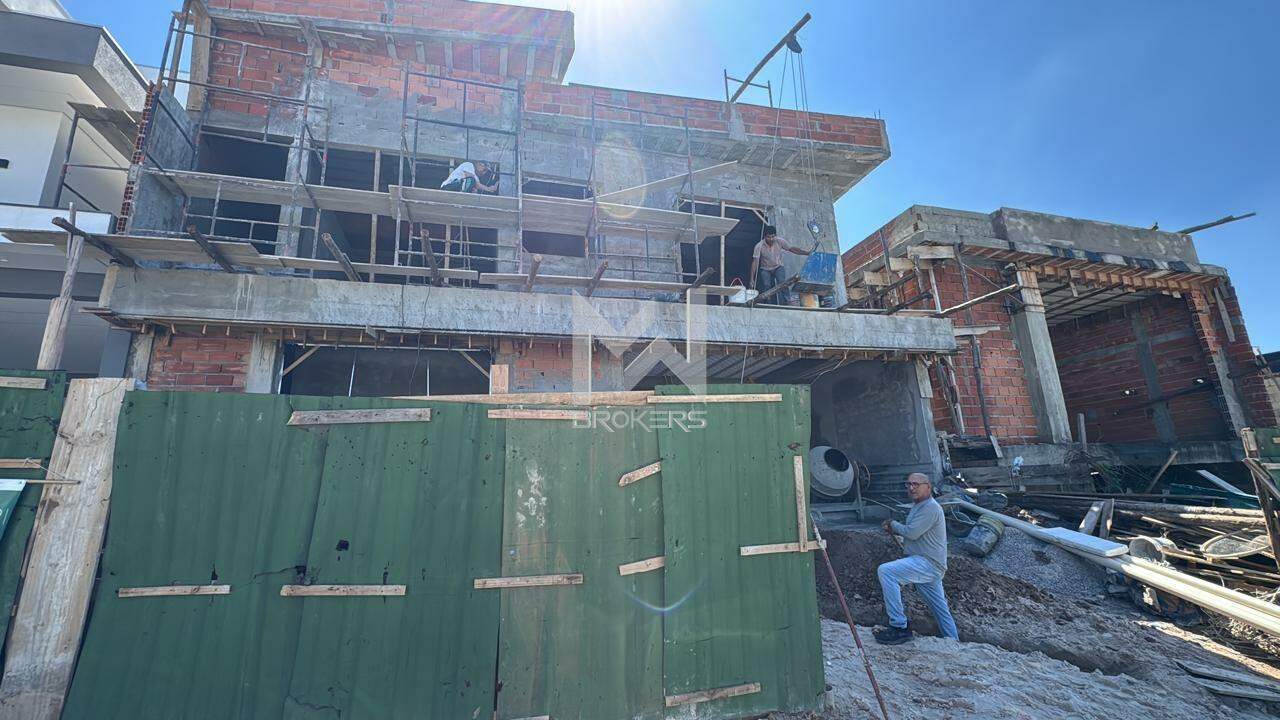 Casa em Condomínio à venda no Roncáglia: 
