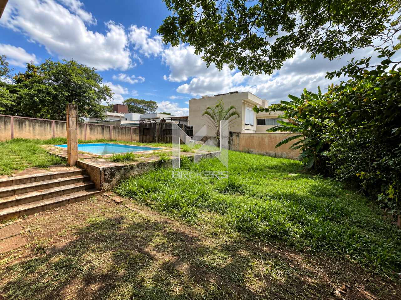 Casa à venda no Bosque: jardim