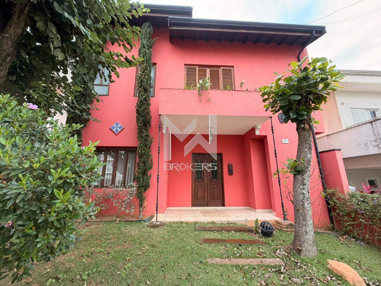 Casa em Condomínio para aluguel no Swiss Park: Fachada