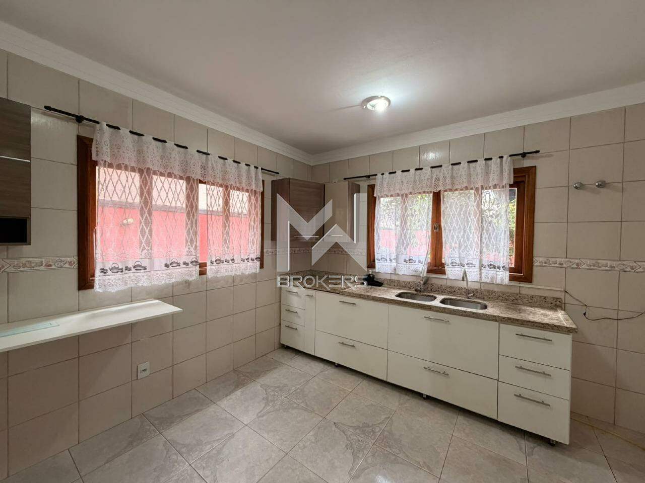 Casa em Condomínio para aluguel no Swiss Park: Cozinha