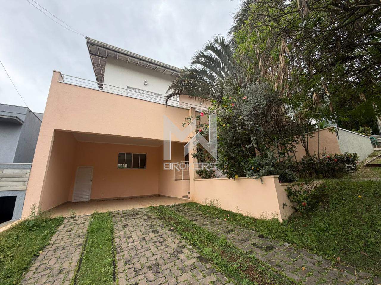 Casa em Condomínio para aluguel no Bosque: Fachada