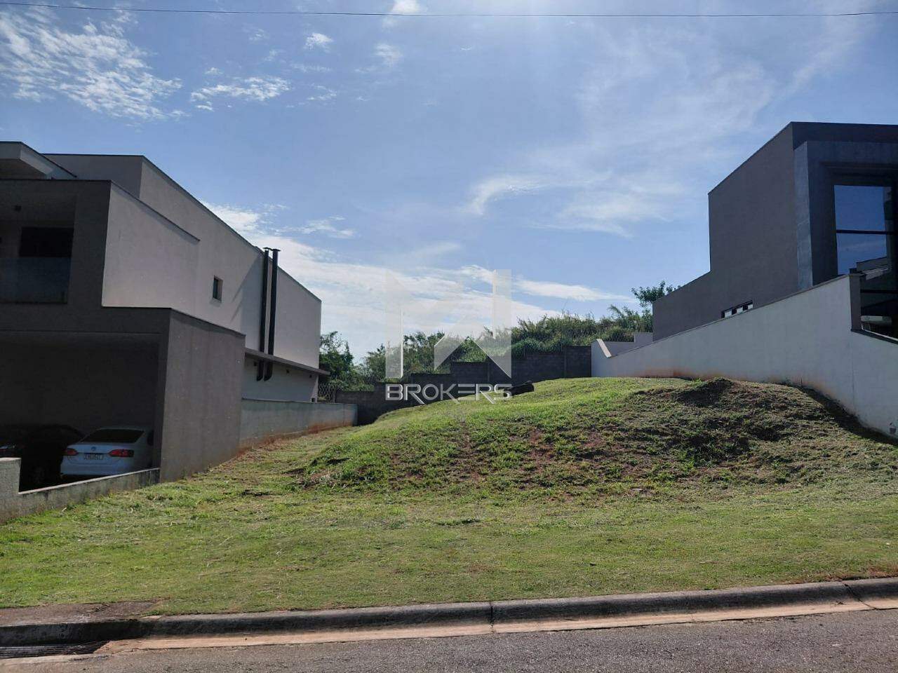 Terreno à venda no Santa Isabel: 