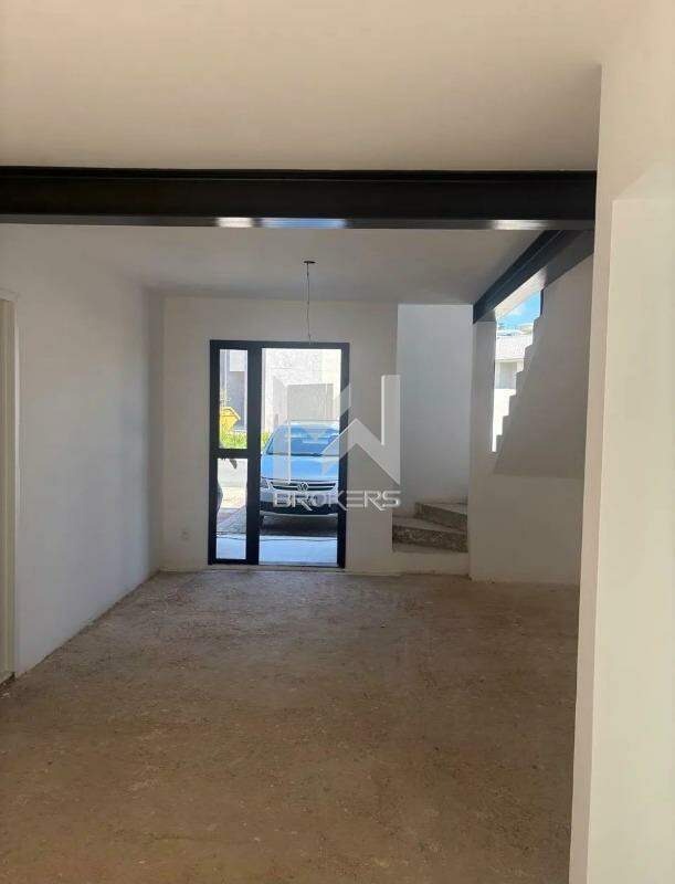 Casa em Condomínio à venda no Vila Omizollo: Sala