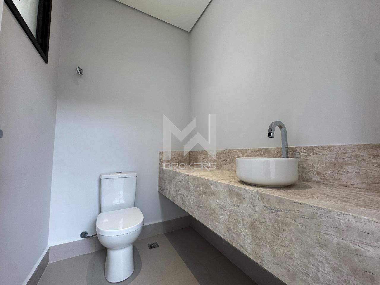 Casa em Condomínio à venda no Roncáglia: Lavabo