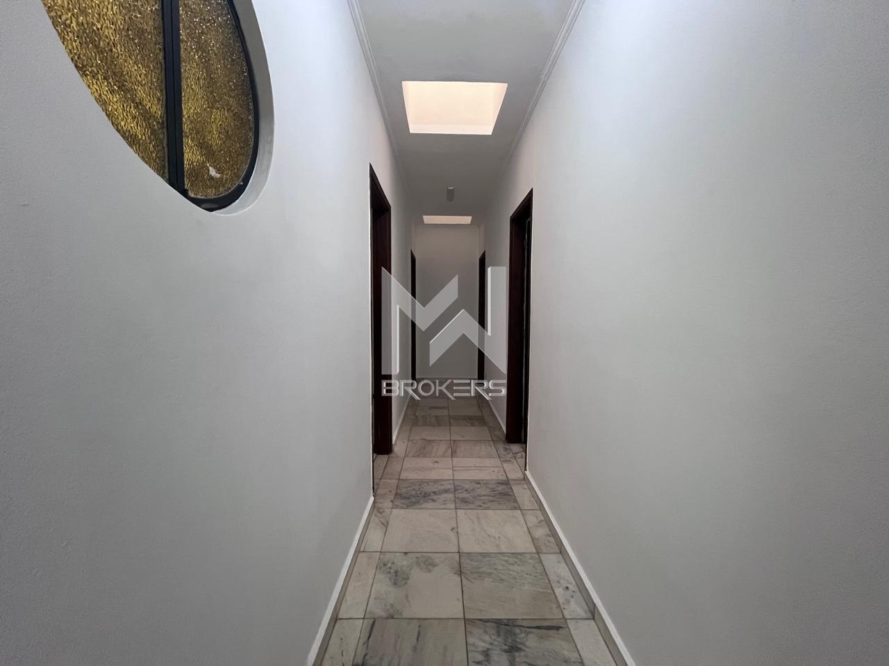 Casa para aluguel no Parque Nova Suiça: Hall