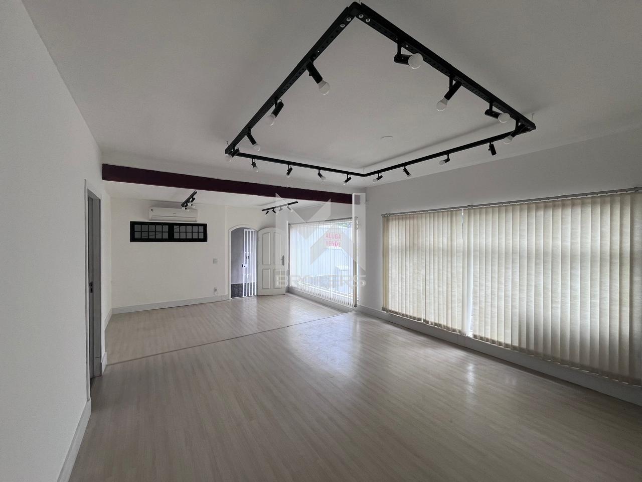 Casa para aluguel no Parque Nova Suiça: Sala