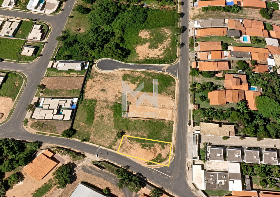 Terreno à venda no Bosque: Terreno