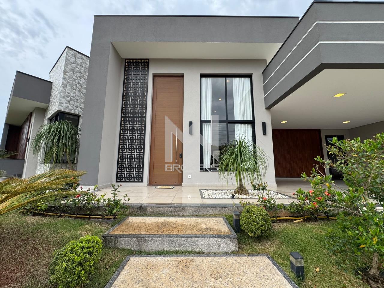 Casa em Condomínio à venda no Jardim Bandeirantes: Fachada