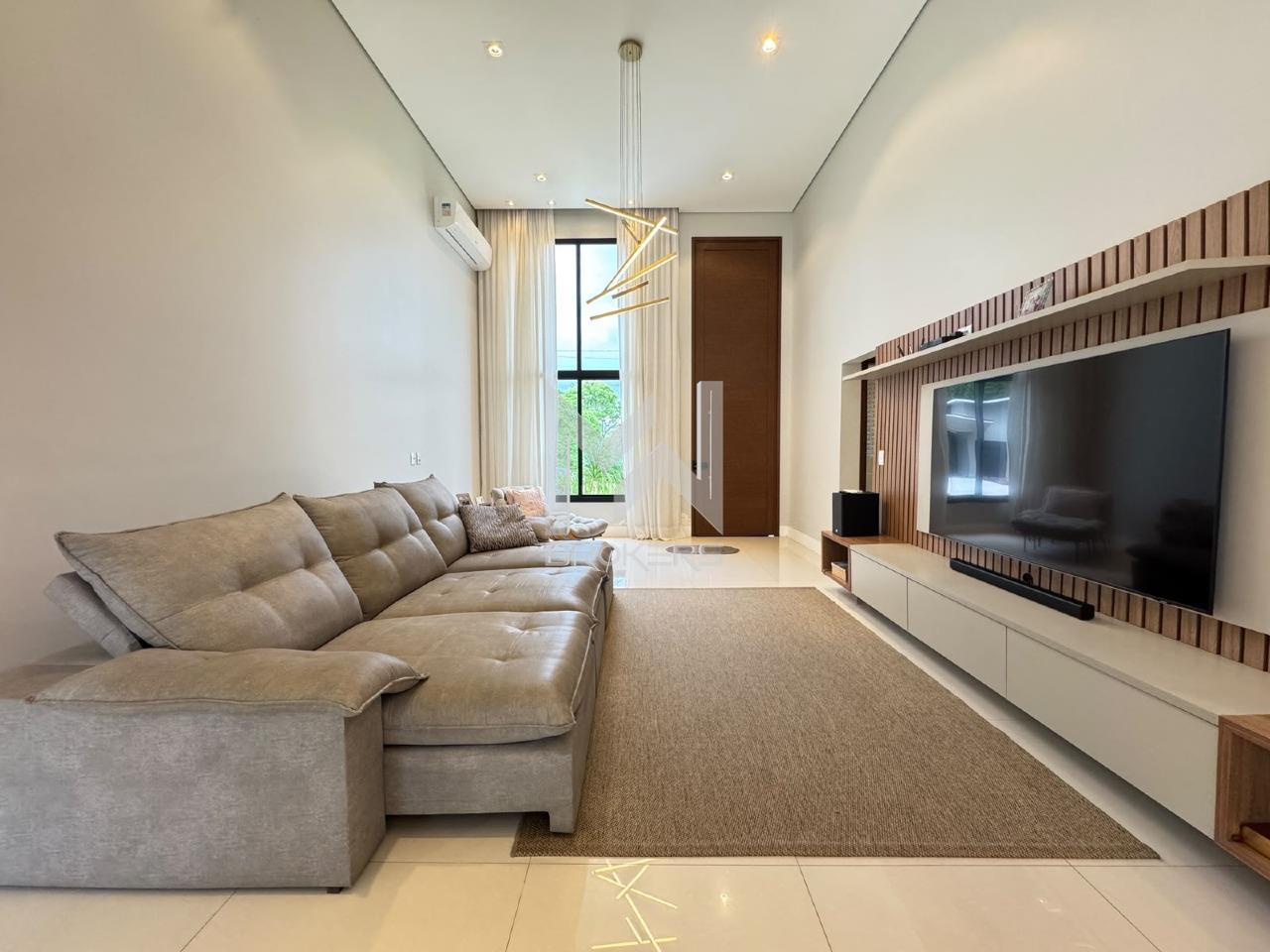 Casa em Condomínio à venda no Jardim Bandeirantes: Sala de estar