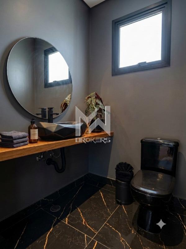 Casa em Condomínio à venda no Jardim Bandeirantes: Lavabo