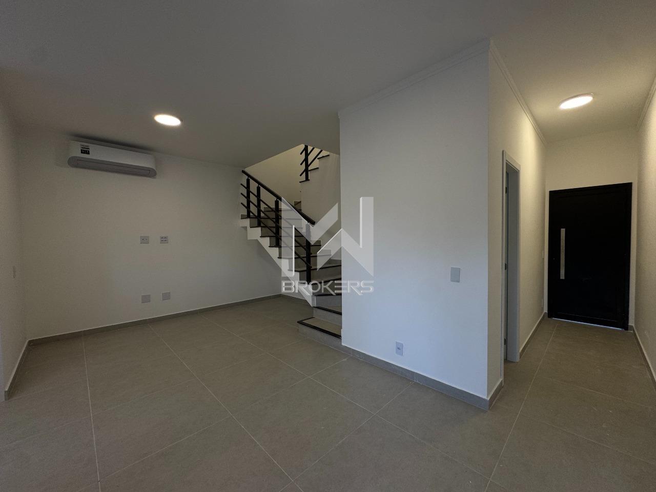Casa em Condomínio para aluguel no Vila Omizollo: Sala Estar Jantar