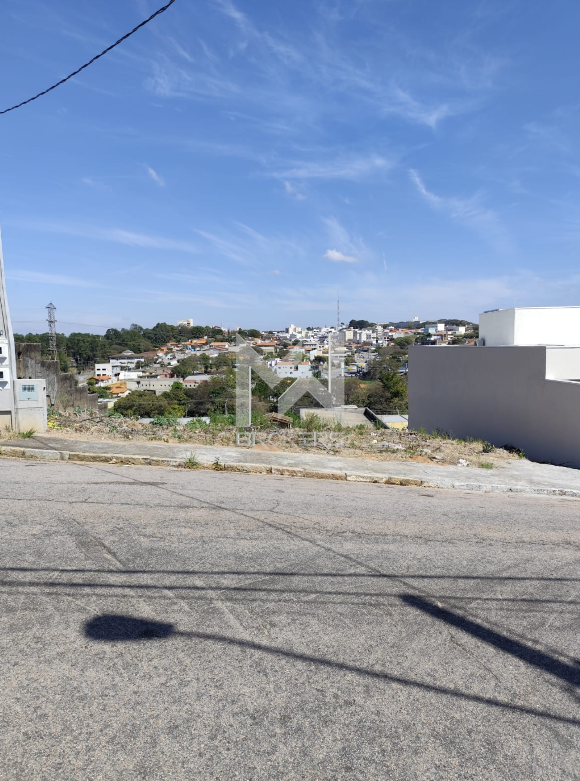 Terreno à venda no Centro: Terreno