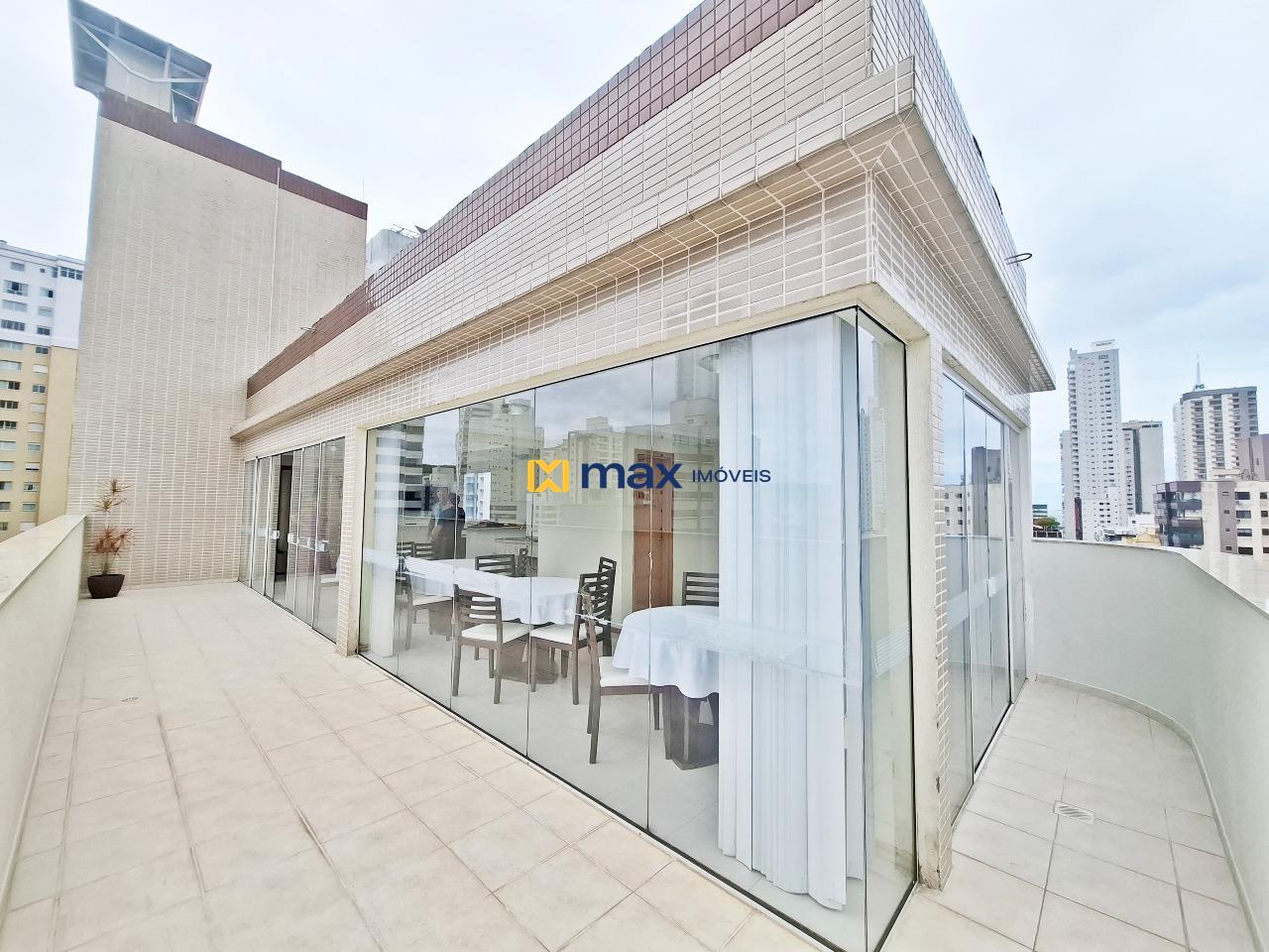 Rooftop com salão de festas