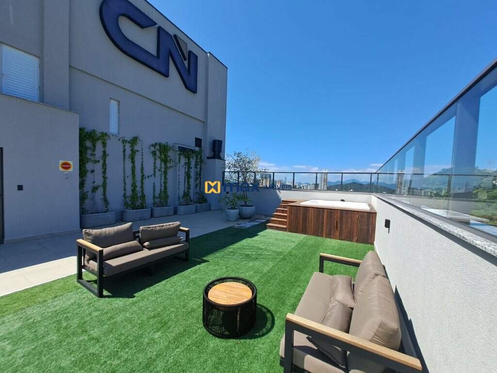 Lazer rooftop com spa
