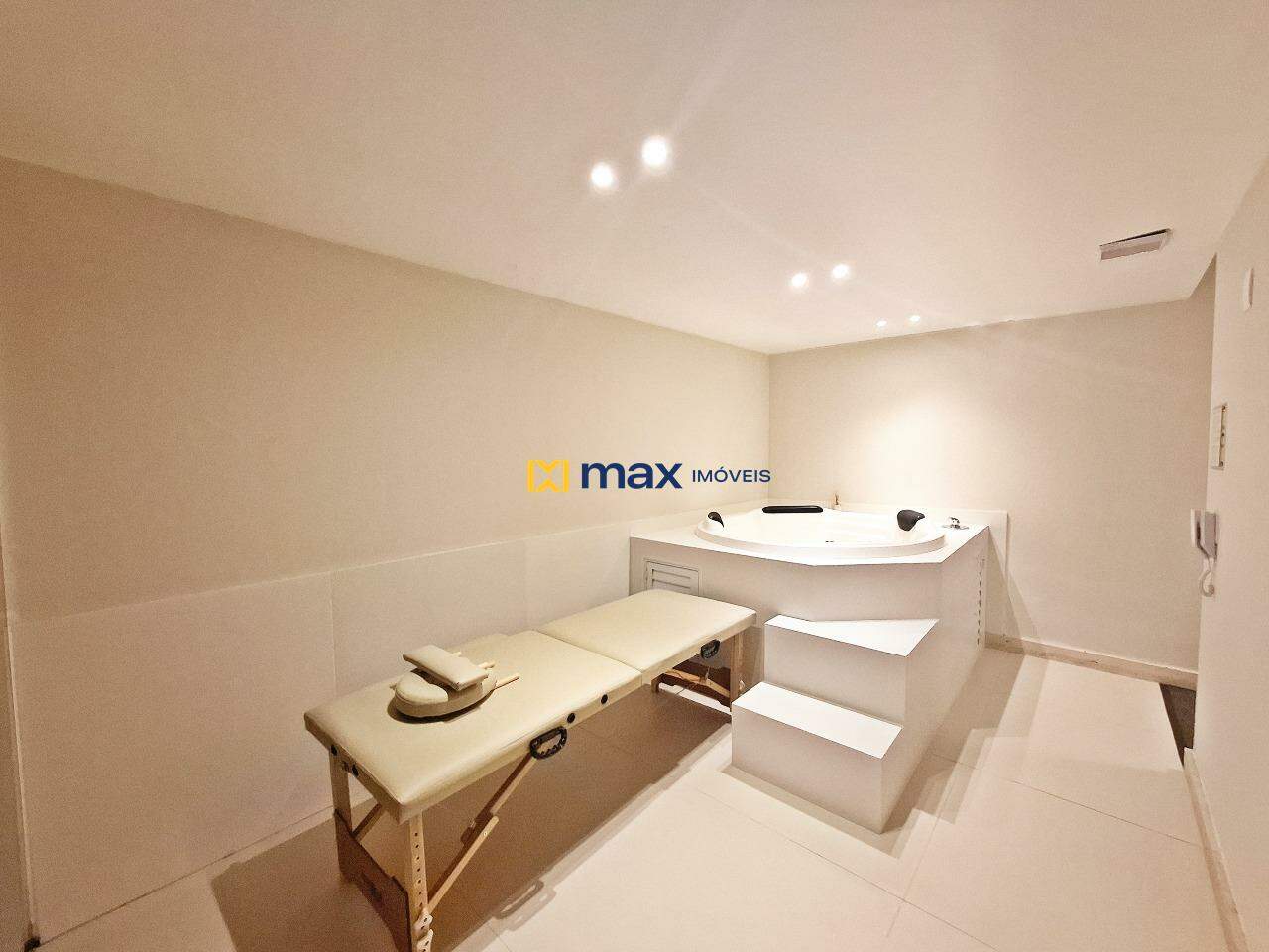 Spa com hidromassagem