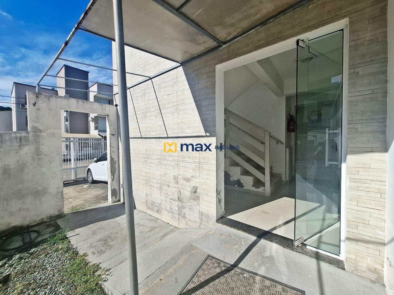Entrada/Acesso ao estacionamento