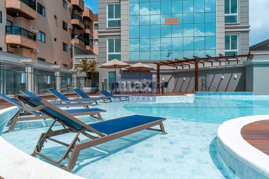 Piscina Adulto e Infantil