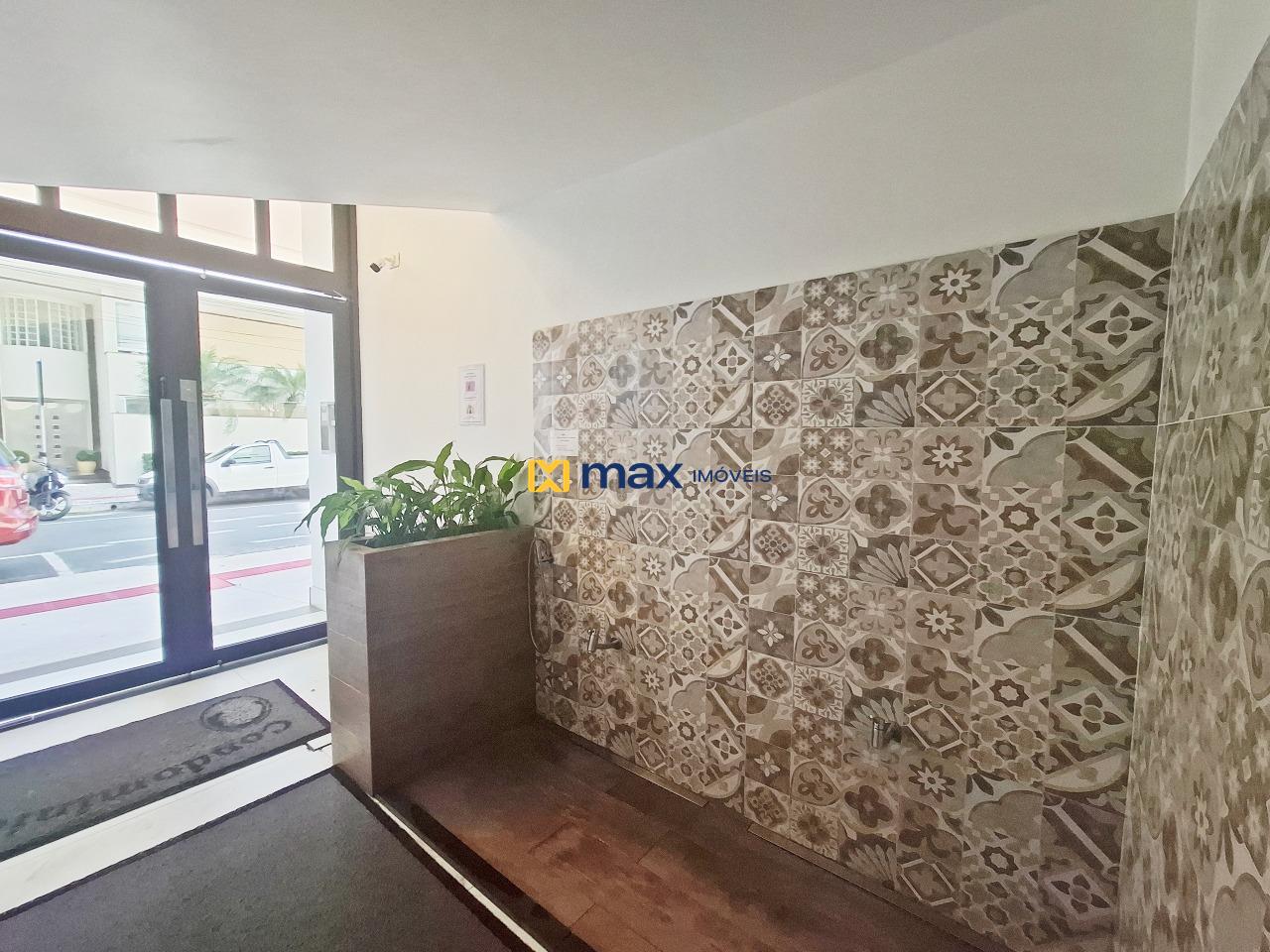 Hall serviço com lava-pés