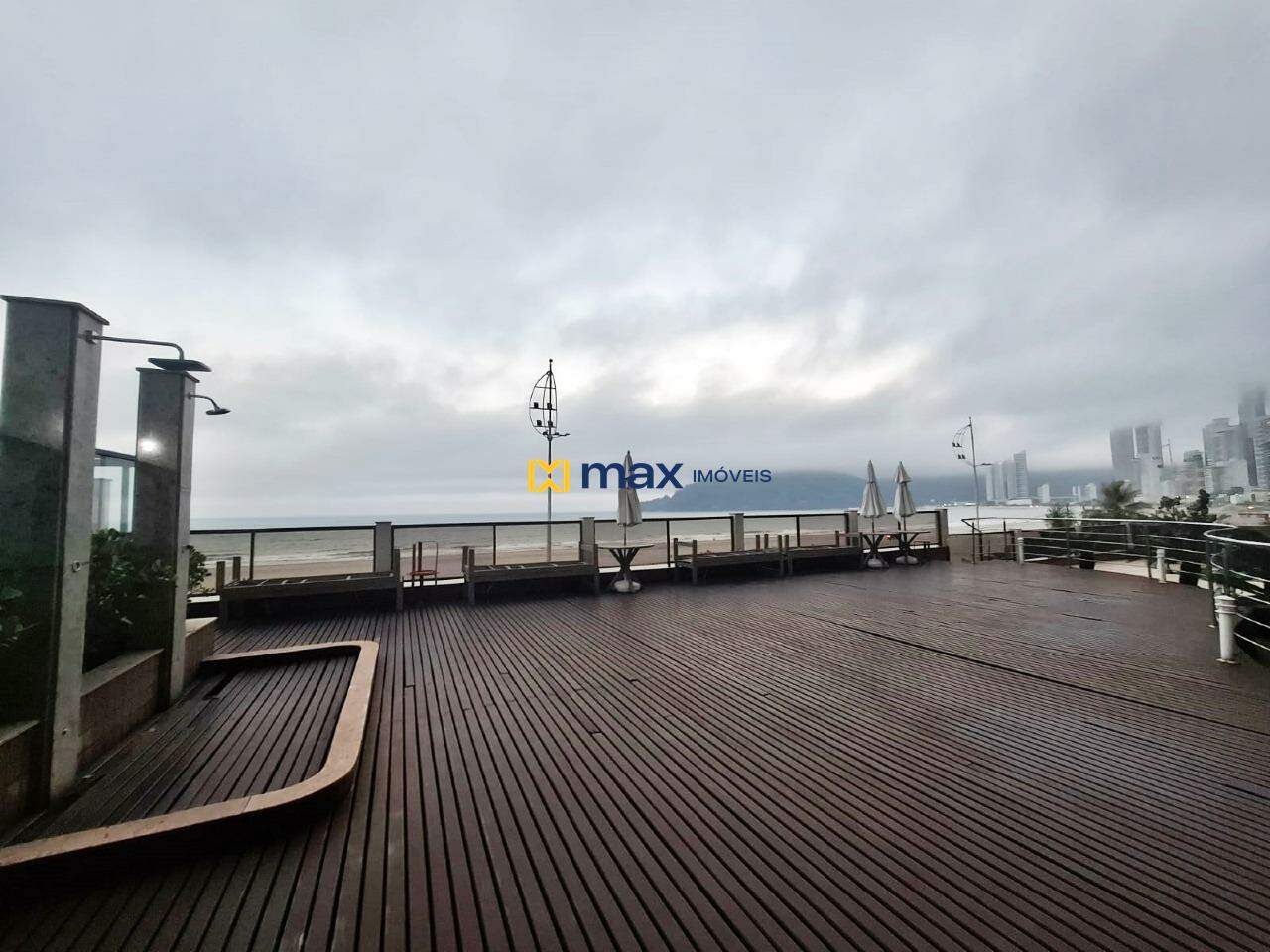 Deck Frente Mar