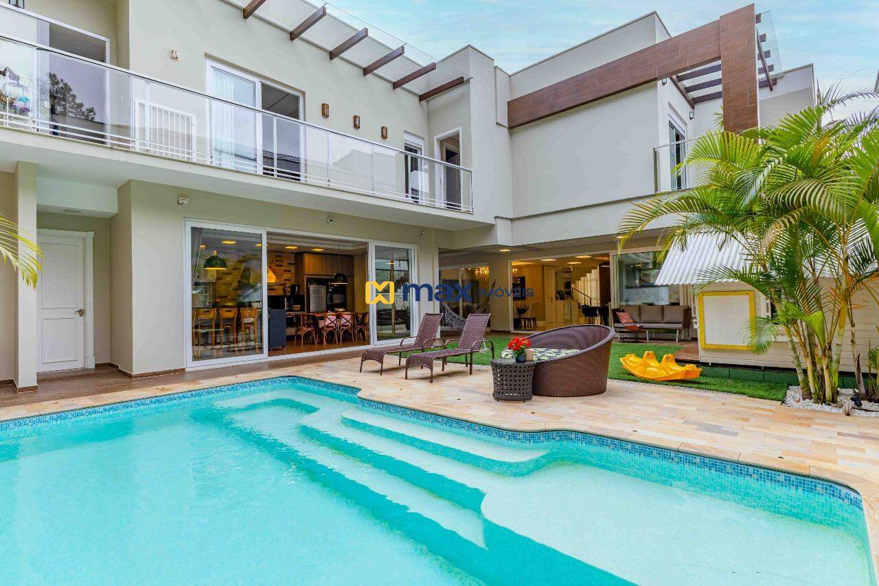 Casa à venda no Fazendinha: Piscina