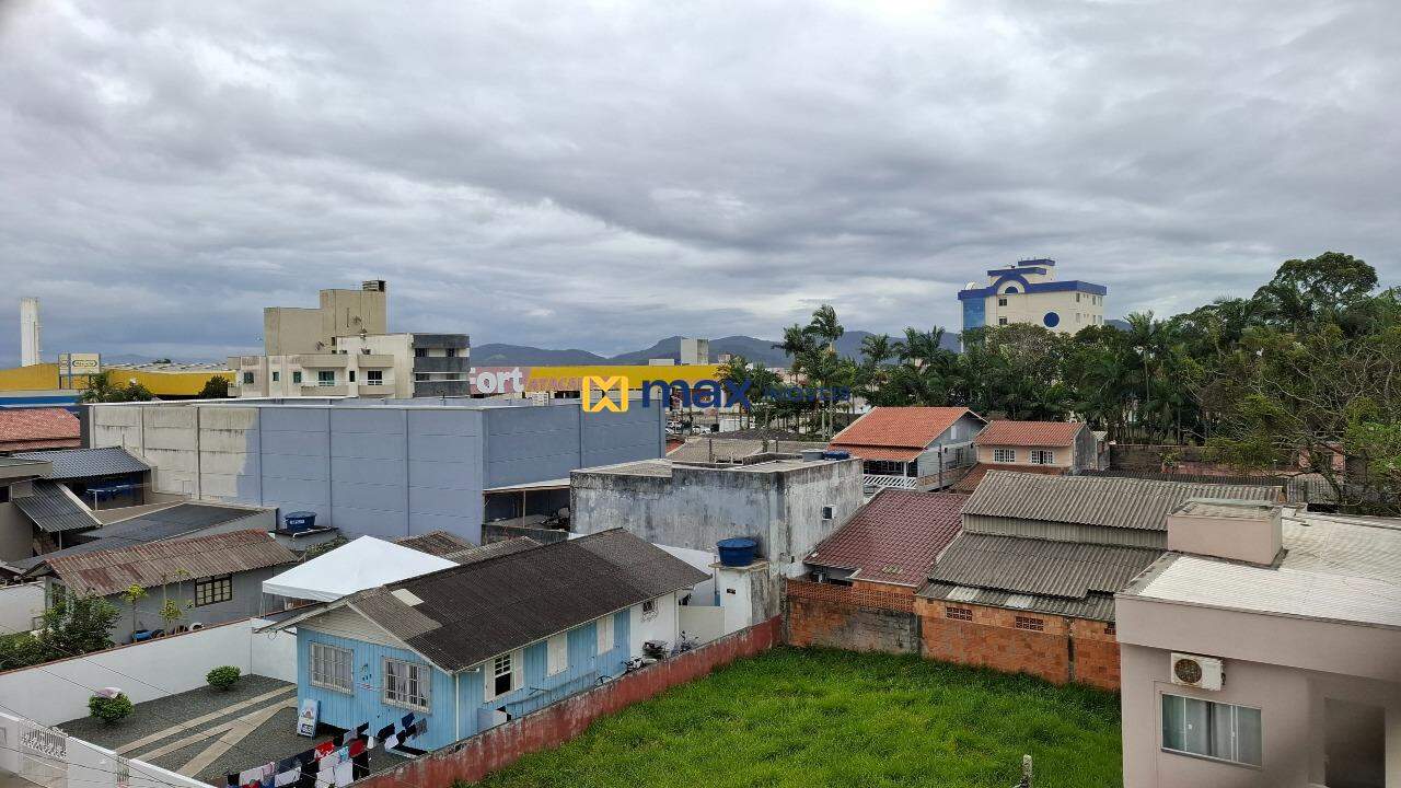 Apartamento para aluguel no Centro: Vista da sacada