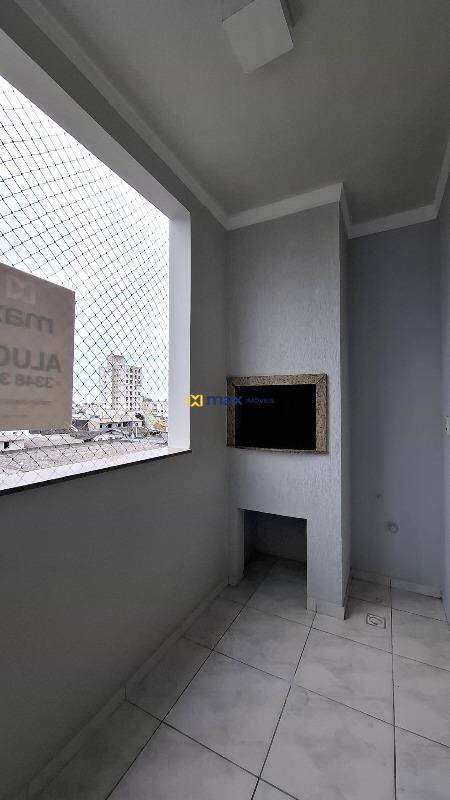 Apartamento para aluguel no Centro: Sacada com churrasqueira 