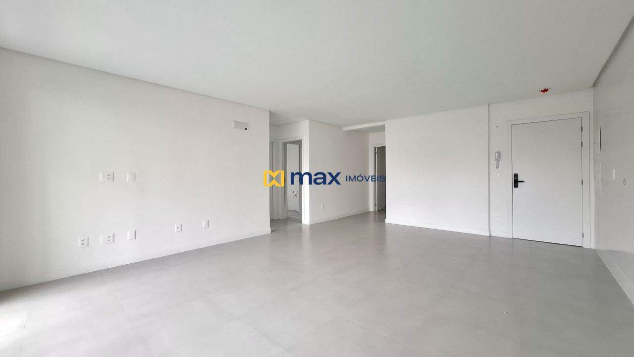 Apartamento à venda no Praia Brava: Living integrado