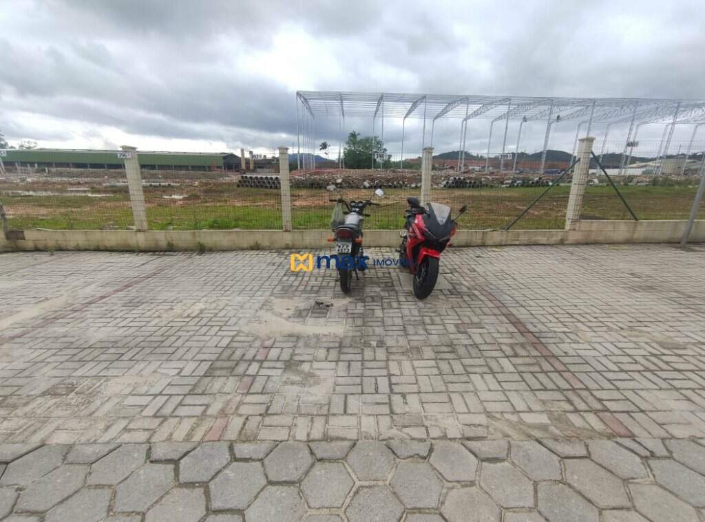 Apartamento à venda no Itaipava: Garagem