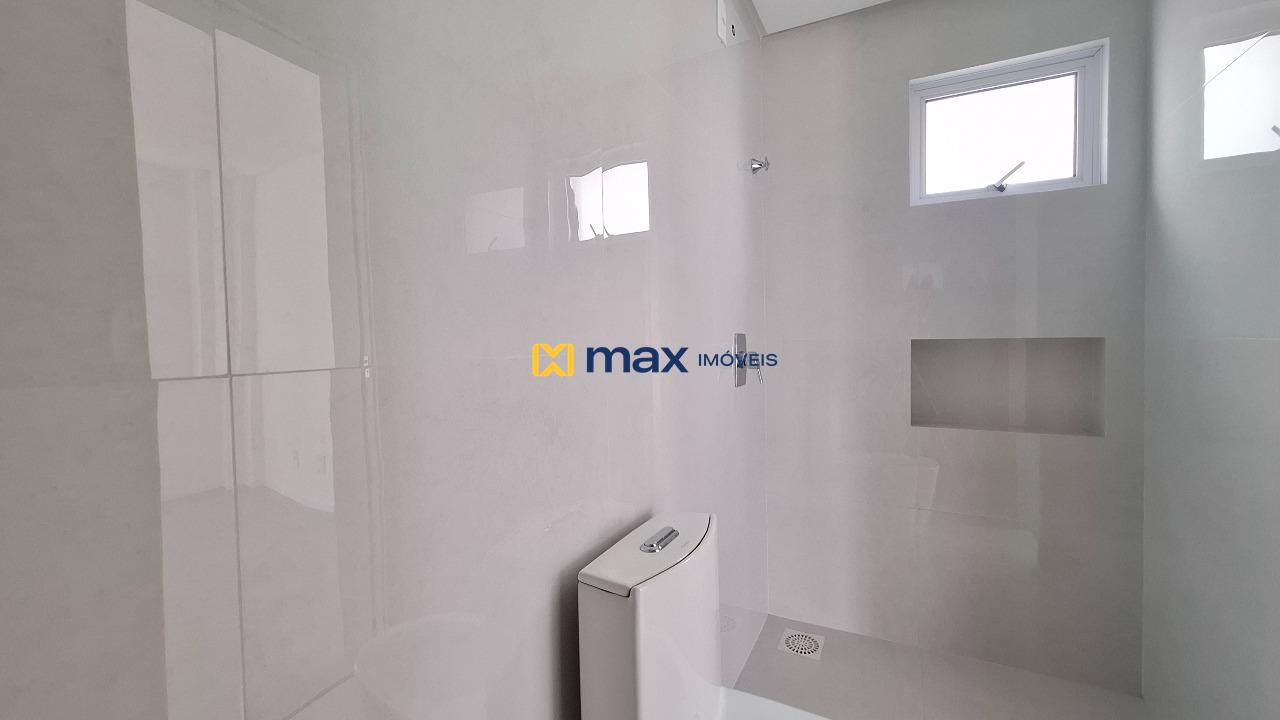 Casa à venda no São João: Banheiro suíte 1