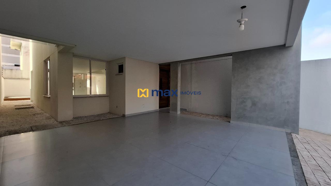 Casa à venda no São João: Garagem