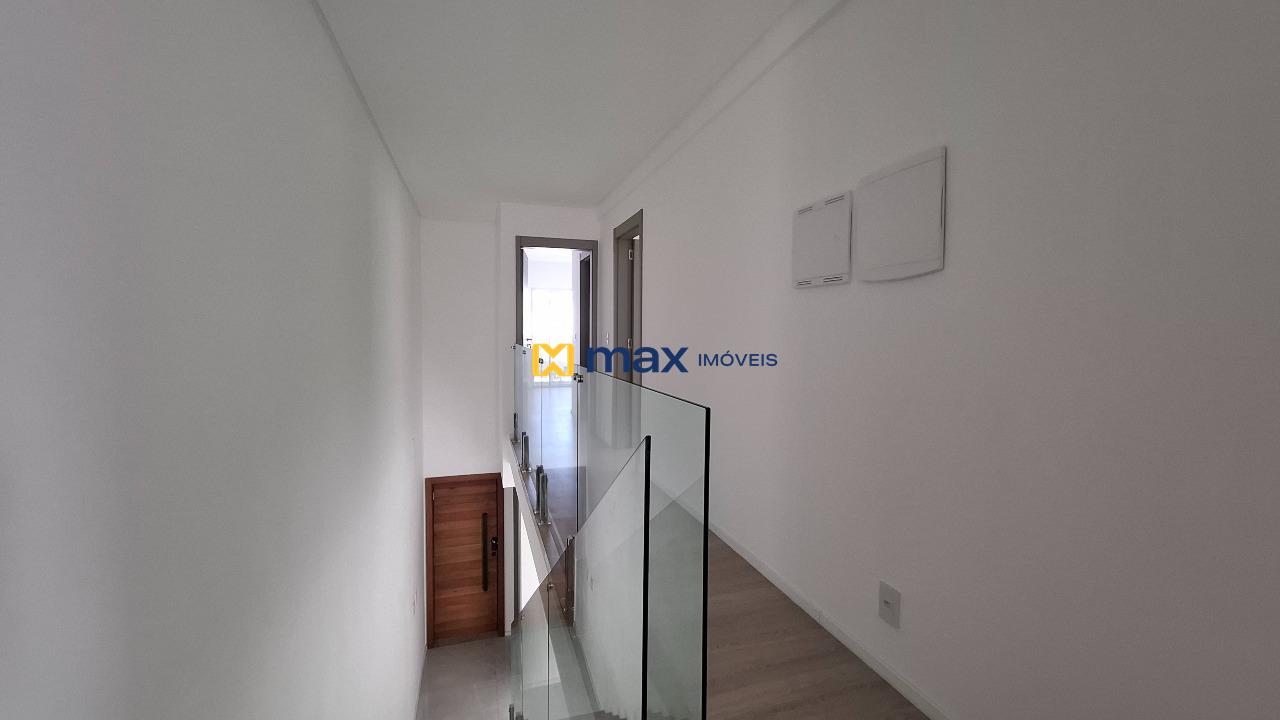 Casa à venda no São João: 2° piso