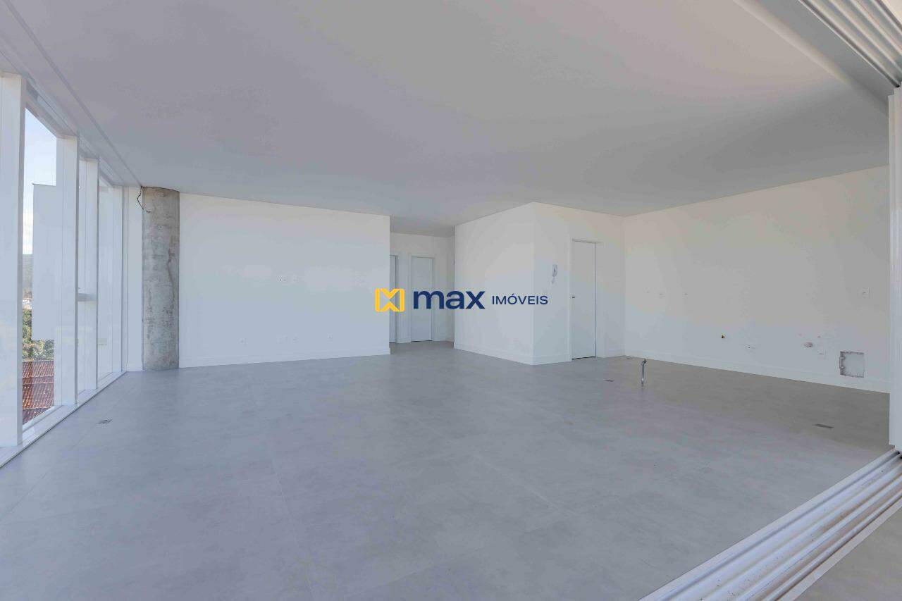 Apartamento à venda no Praia Brava: Living integrado